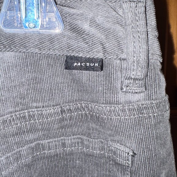 PacSun Low Rise Flare Corduroy Pants Sedona Sage Gray Green Size 27 NWT - Picture 4 of 9
